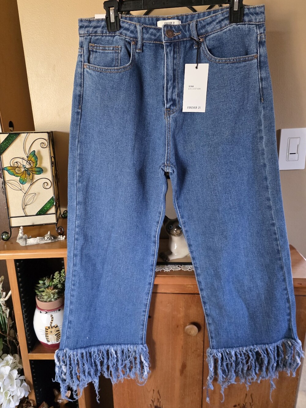 🆕️ Forever 21 High Waist Medium Blue Cropped Fringe-Hem Jeans Size 30